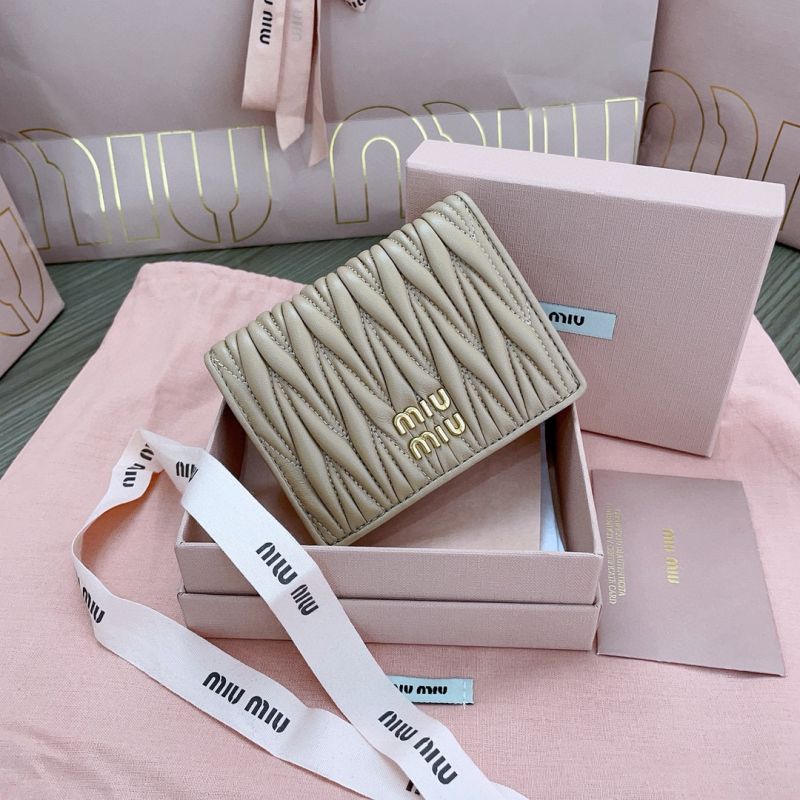 Miu miu Small matelassé nappa leather wallet